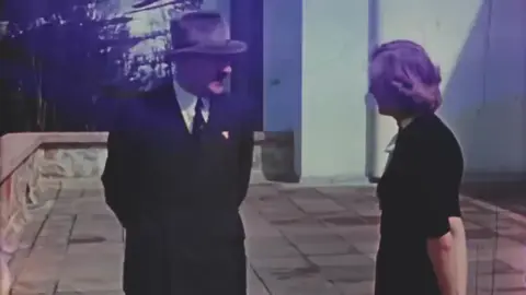 I really love Mac DeMarco  #eva #braun #life 