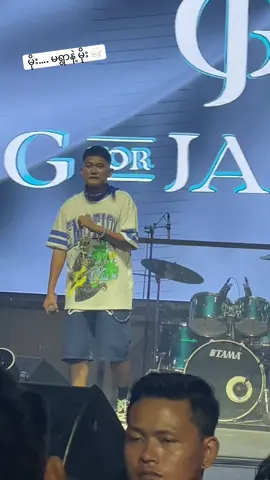 #fyp #gfatt #hlaingtharyar #activebar #မိုး 