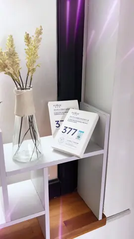 ✨ Tinh chất 377 dưỡng sáng da ✨ Hỗ trợ làm đều màu da, giúp dưỡng sáng, mịn màng và căng bóng 💧 Kết cấu nhẹ, thấm nhanh, không gây bí da, phù hợp cho mọi loại da 🌿 📦 Deal hot: Mua 1 tặng 1, tặng thêm 2 mặt nạ giấy dưỡng da 🎁 #tinhchat377 #duongsangda #skincare #vincestore #azotozas   