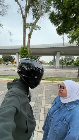 Eh terjumpa crush la pulak @Haque 