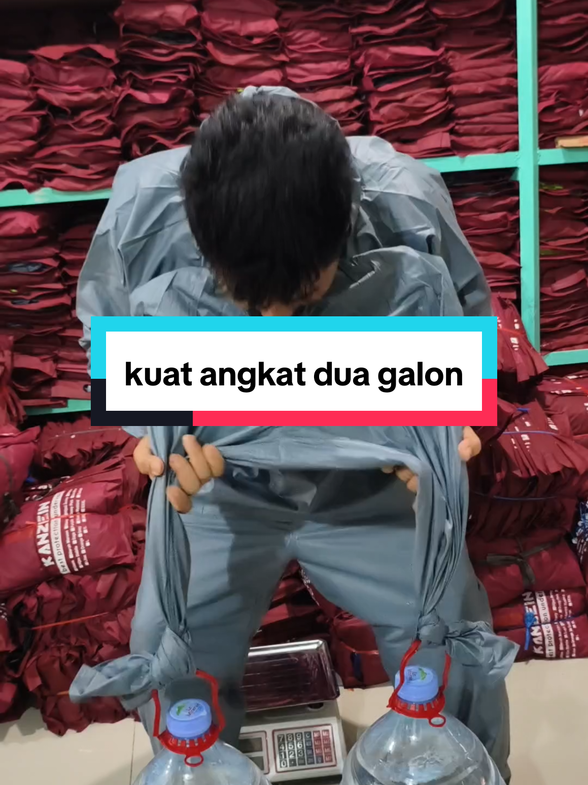 Rekomendasi jas hujan hoodie bahan tebal bukan yang tipis ya#jashujanhoodie #jashujan#jashujanjumbo 