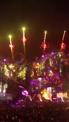 @Nicky Romero keeping the MainStage moving #tomorrowland #tomorrowlandbrasil #festival #electronicmusic 