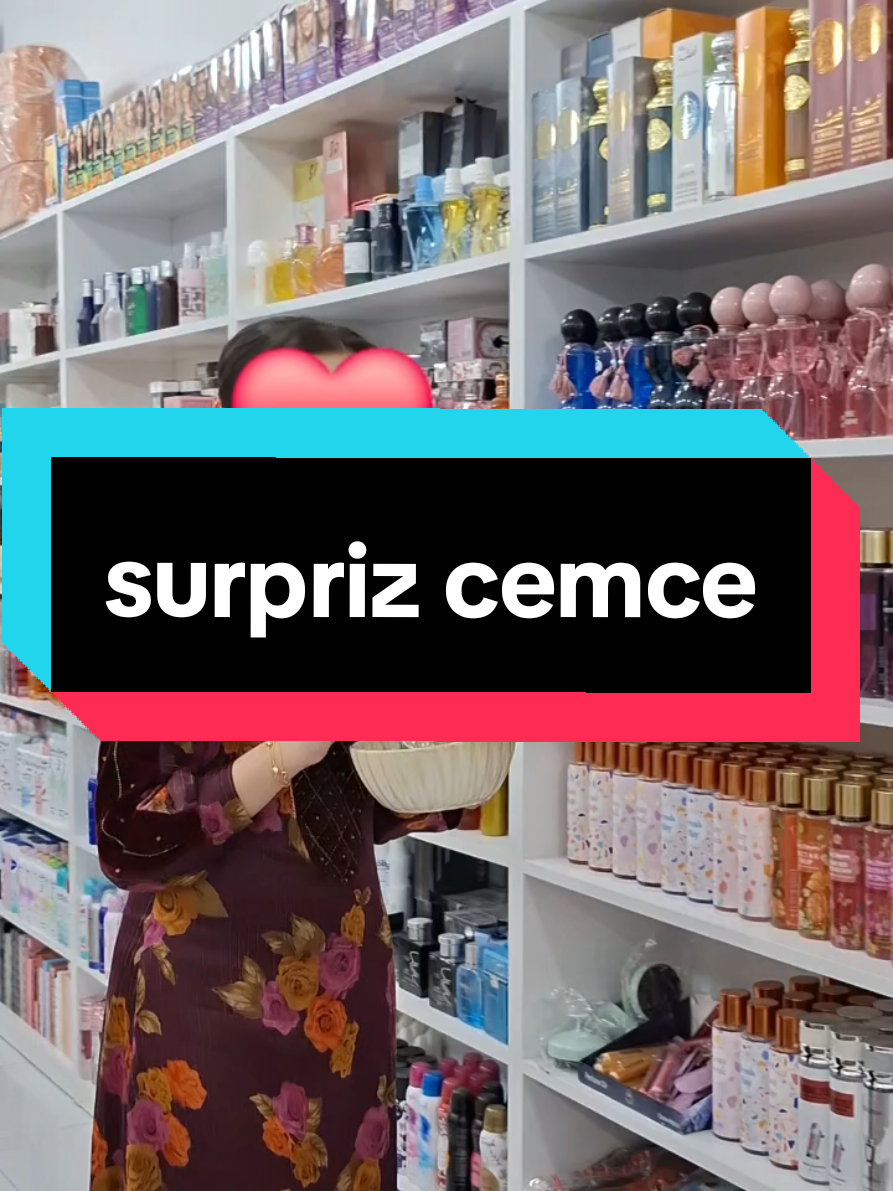 #kesfetdeyizzzz #eminekosmetics #surpriz #fyp @Surpriz_cemche🎁 