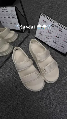 Đôi này mà đi học đi làm ngày mưa thì chuẩn luôn nha  👌👌 #review #giaydep #sandal #giaynu #giayxinh  