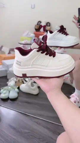 #tiktoklive #livehighlights giày thể thao #giaythethao #giaydep #myshoes 