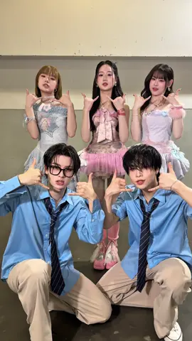 'BB' This is beat of @ily_official_th 🎀🧸 BUS - BB OFFICIAL MUSIC VIDEO OUT NOW! 🔗: youtu.be/-NKioeH1iwQ   #BUS_BB_CHALLENGE #KHUNPOL #JUNGT #ILY_th  #BUSbecauseofyouishine 