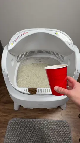 Makes being a cat owner just that much easier #catlitter #litterbox #autoscooper #automaticlitterbox #tiktokshopcreatorpicks 