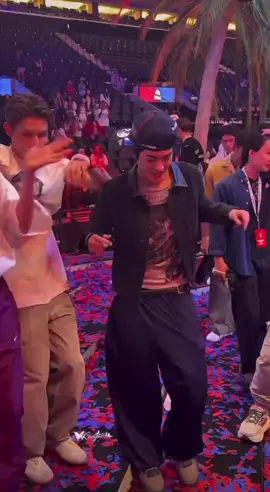 eh eh bergoyang dia🕺 #KEONHO #JAMES  #CORTIS #코르티스 #BIGHIT 