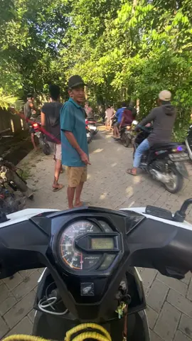 Kejadian apa ini #ayamflipin#police #fyppppppppppppppppppppppp #ayamimportfilipin🇵🇭 #ayamflipin🇨🇿 