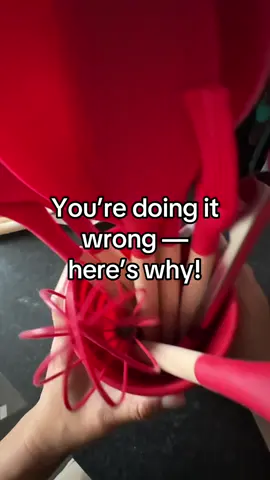 Ditch your old plastic utensil with this cute @kitchenglora AEX silicon cooking utensils, zero pan drama! #cookingutensils #kitchenfun #kitchenglora #tiktokfind 