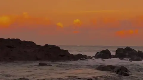 មិនបង្ហាញ មិនប្រាប់ តែឈឺចាប់