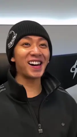 HGLストアにバイトリーダー復帰‼️💚 やっぱりHGLのうみくんほんとに好きだなあ #中村海人 #うみんちゅ #travisjapan #有岡大貴 #HGL 