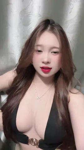 Cô ấy có thương a mà …. #duongthikimhue 