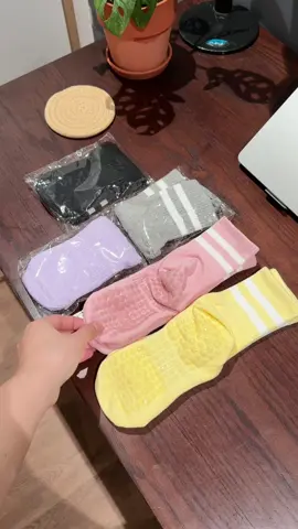 chăm tập để xinh nhưng cũng phải có bảo bối bảo vệ xương khớp nha cị em #dunghuyendung #goclamdep #pilates #yoga #gym 