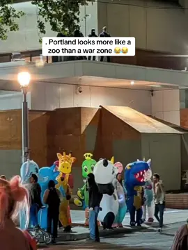 Portland looks more like a zoo than a war zone 😂😂 #portland #war #zoo #chicago #ice  TikTok shop link  https://www.tiktok.com/t/ZTH7cNLoJRG2A-dX5Bx/