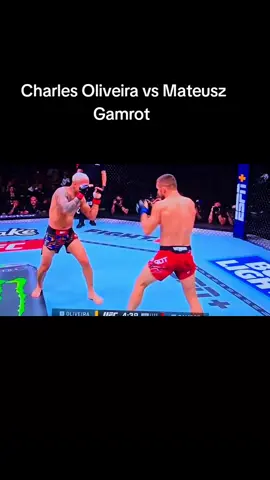 Charles Oliveira vs Mateusz Gamrot-  suszenie za pleców  #Oliveira #Gamrot #UFC 