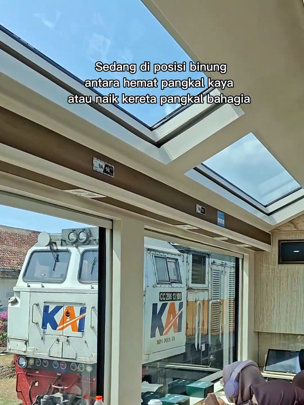 Ngumpulin receh demi receh demi trip selanjutnya 😭🤣 #trip #travelling #sukanaikkereta #keretaapi #keretapanoramic #panoramictrain #fyp #xyzbca 