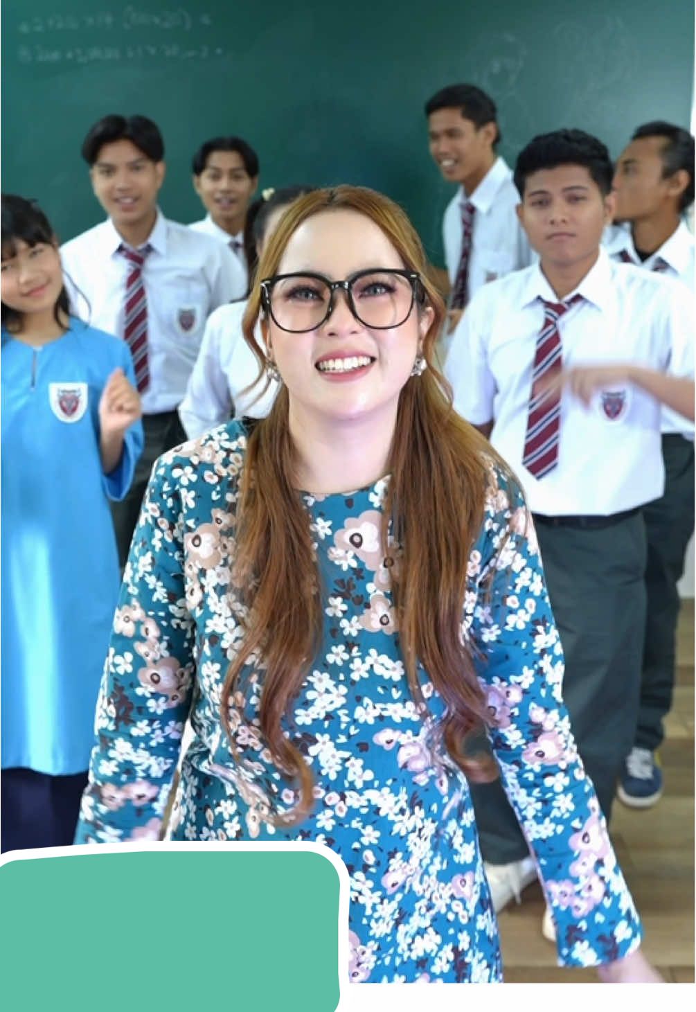 Jerung Merah nak ngap dia! 🦈 Cast : @BeBy Acha  @iera🍭 @Shania Zafia @Masmi Baihaqi @Tuah Adzmi @Haziq Rozi @WAKDAN @Faisal Ahmad 