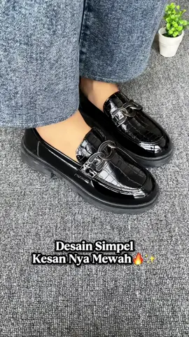 Biar look-nya formal tapi tetap stylish 💼✨ #fyp #sovella #pantofelwanita #wedgeswanita #rekomendasisepatu 