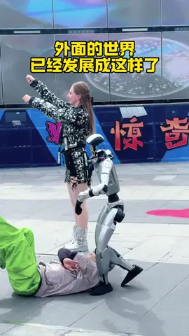 @ChinaLiuYusen #robotsoccer #nannyrobot #Robot 
