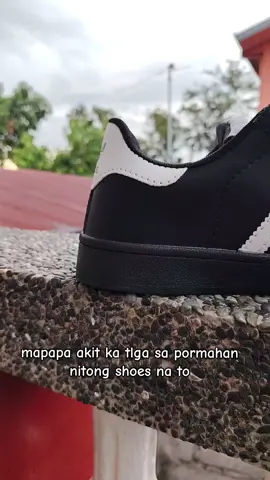 perfect pang regalo itong shoes na to, pwedeng pwede sa babae at lalaki.. #sapatospangporma #giftideas #shoesformen #trendingshoes #shoes 