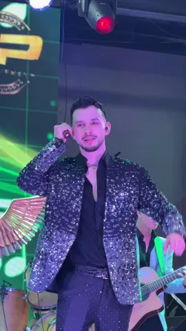 #cesarparraoficial @Los Parras #paratiiiiiiiiiiiiiiiiiiiiiiiiiiiiiii 
