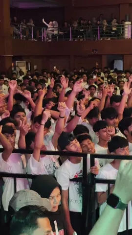 ternyata melupakanmu tak semudah itu ya #lavora #durungikhlas #musikditiktok #fyp 
