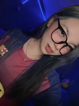 Fanខាងណាមើលខ្លួនឯងទៅ