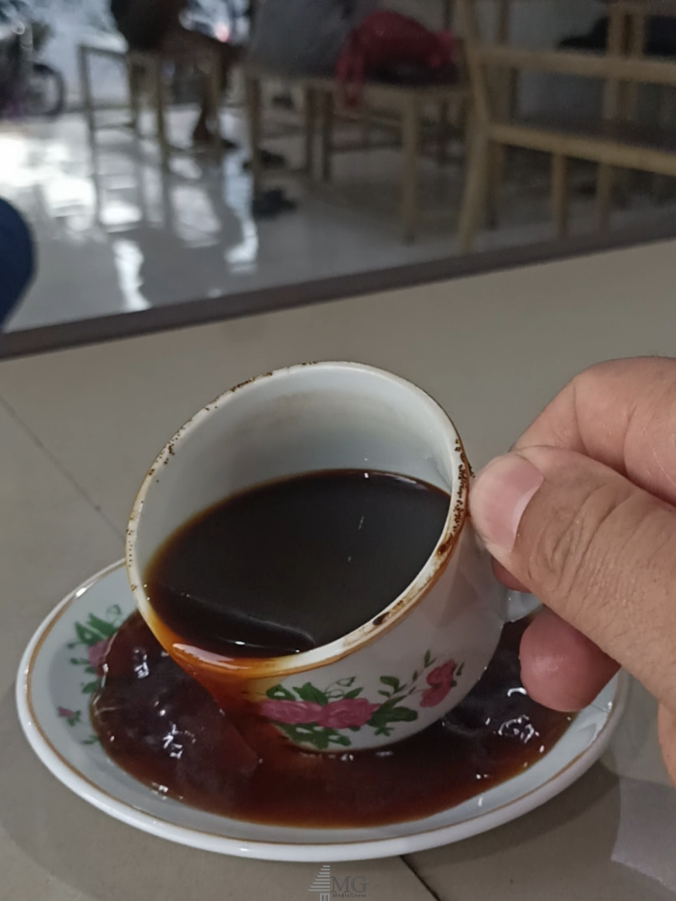Dino Iki Pancen Cepet, Jarene Apene Kiamat . . . 📍 Warkop Mapan PPS, Gresik, Jatim. . #mediagress #gresik #fyp #warkop #kopi 