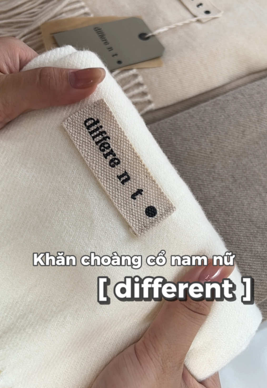 Khăn basic mà xinh lém nha cả nhà ơi #different #khanquangco #khanchoang #viral #camellia 