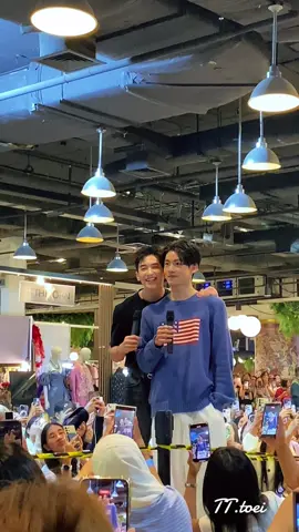 จุ่มแก้มแบบฟ้าแล่บ ถ้าทันก็ทันไม่ทัน ไปขอคลิปกันคนที่ถ่ายทัน 🤣#ด้อมภภ #pspw #almondprogress #almondbabybigboy #progresspassawish 