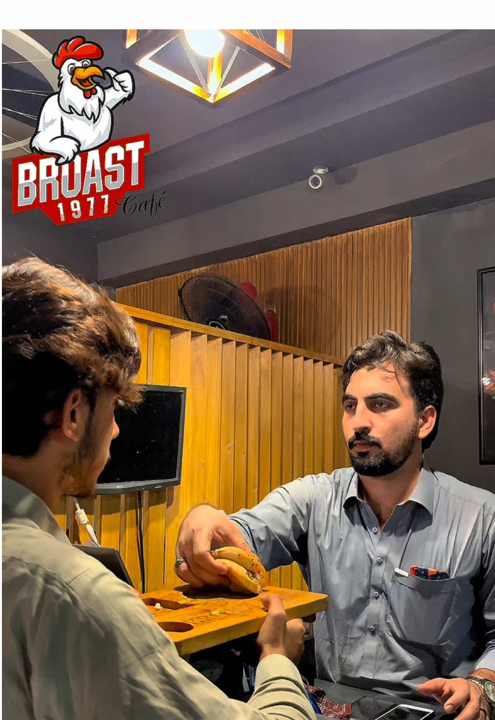 Come to broast cafe and enjoy the meal 🥘 #Broast1977Cafe #FoodieDeals #DiscountVoucher @JehadOnCam @SOHAIL KHAN 