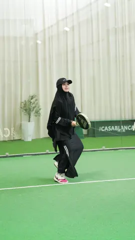 Bisa dong... tetap keren dan aurat tetap terjaga✨   #padel#bajuolahragasyari#bajuolahragamuslimah#fyp 