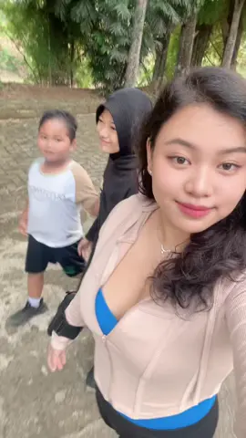 Keponakan aku paling bontot 🤗🤭