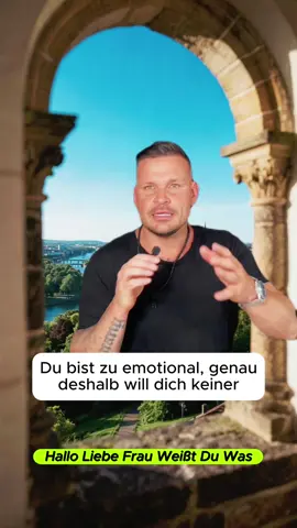 Liebe.Frau, hör.auf,dich.selbst.zu.hinterfragen,nur.weil.andere.dich.nicht.halten.konnten.#emotionaleStärke #weiblicheKraft #fühlenistkeineschwäche #selbstwert #dubistgenaurichtig #ehrlichlieben
