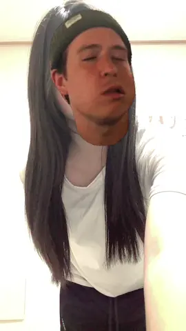 이제 곧 겨울인데 난 반팔 입어도 더워🥵🥵/#유명해지고싶다 #관리자님추천뜨게해주세요 #춤계 #추천 #챌린지 