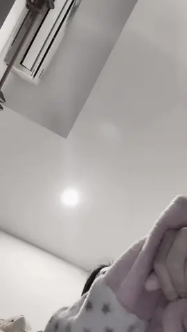 #ខ្ញុំមិនរឹងមាំដូចអ្នកគិតទេ 