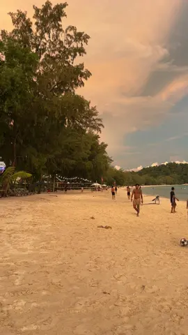 ចង់មកអត់បេីចងមកឆាតមកលេងផង❤️️🌴#kohrong🇰🇭❤️️ 