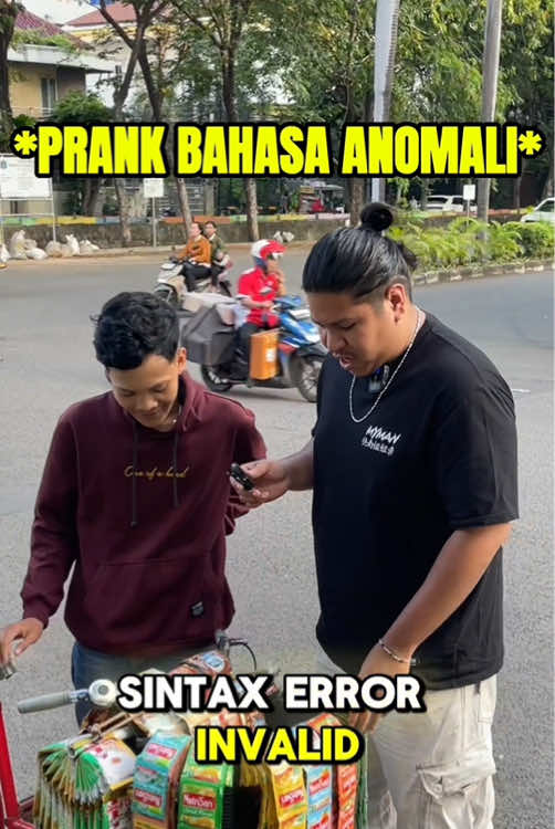 Aneh bgt tiba” moto #prankindonesia 