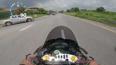รีบหนีฝน 😂 #เผ่าม้าบินบ่อวิน #zx10r 