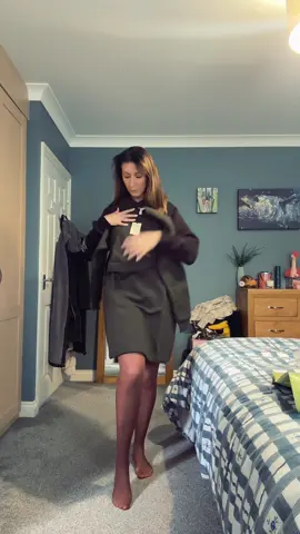 Holiday outfits pending @River Island #mumsoftiktok #tallgirl #millenialfashion 