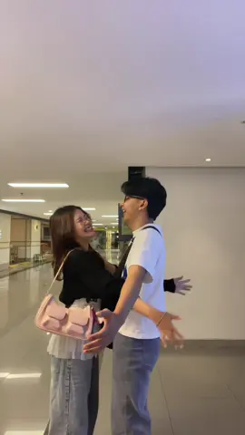 outfit check berduaa sblm nonton om dutaakkk #liveprojectsemarang #sheilaon7 #fyp #couple #OOTD 