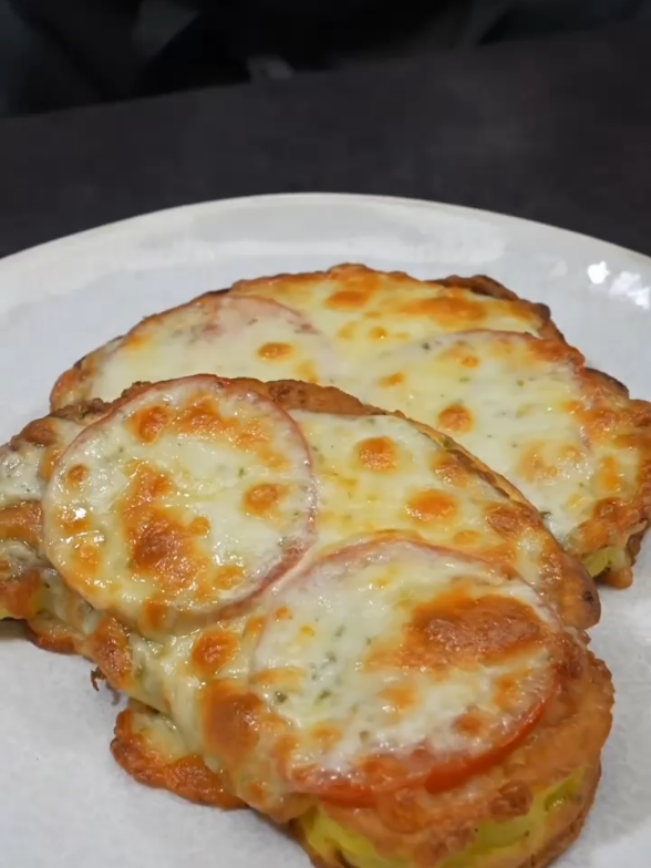 #FoodTok #EasyRecipe #EasyRecipes #Cooking #Recipe #RecipesOfTikTok #ComfortFood #recipes #ASMRFood #cooktok #HomeCooking #Food #TikTokFood #FoodTikTok #ASMR 