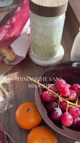 Une nuit bien reposante et un bon petit déjeuner qui n’a ni queue ni tête sans pique assiette 😍😍😂 profitez des moments solo les filles ! #momlife #brunch #nokids #repos 