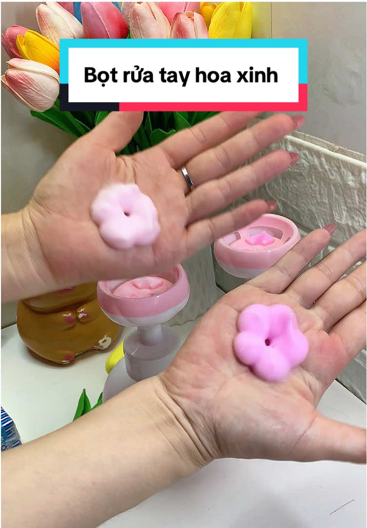 Bọt rửa tay hình cánh hoa CleanZ chiết xuất lá tía tô kháng khuẩn, lành tính, dưỡng ẩm cho da tay 