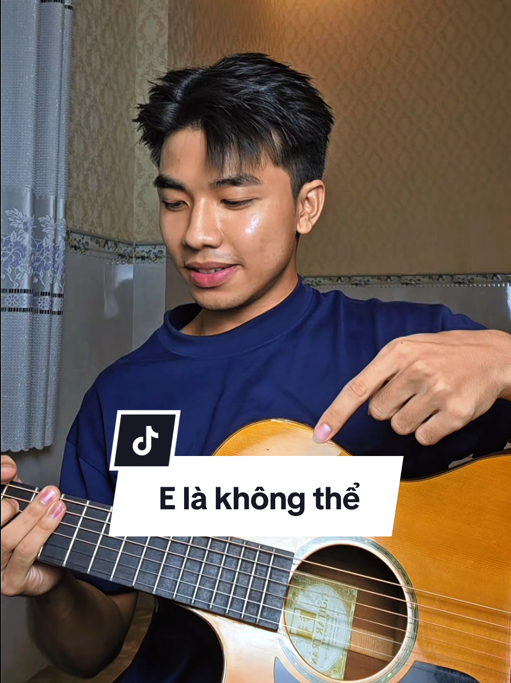 Quay 1 lần lấy luôn nên có xíu lỗi, mn thông cảmmm nhoa 😉 #elakhongthe #guitarsolo #viral #xh #xuhuong 