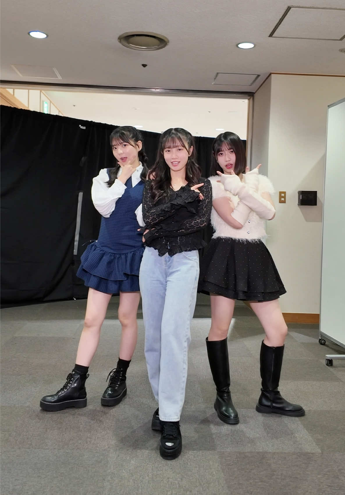 名古屋個別握手会ありがとうございました！💙 オイラ達は#僕が見たかった青空 と申しまする〜！✌🏻 #僕青 #今井優希 #須永心海  #八重樫美伊咲 