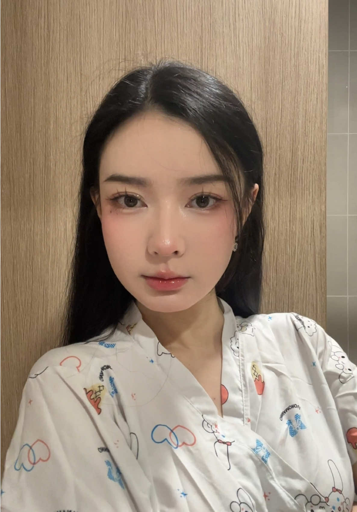 Mình hi vọng video này sẽ có ích cho bạn nào cần hihi 🥰 chúc các bạn che quầng thâm mắt và trũng hốc mắt thành công 🫶  #vicchuche 