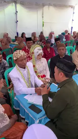 Ben cepet, sing penting SAHHH  @bolonebakulkopi  #wedding #akadnikah #nikah #lucu #couple 