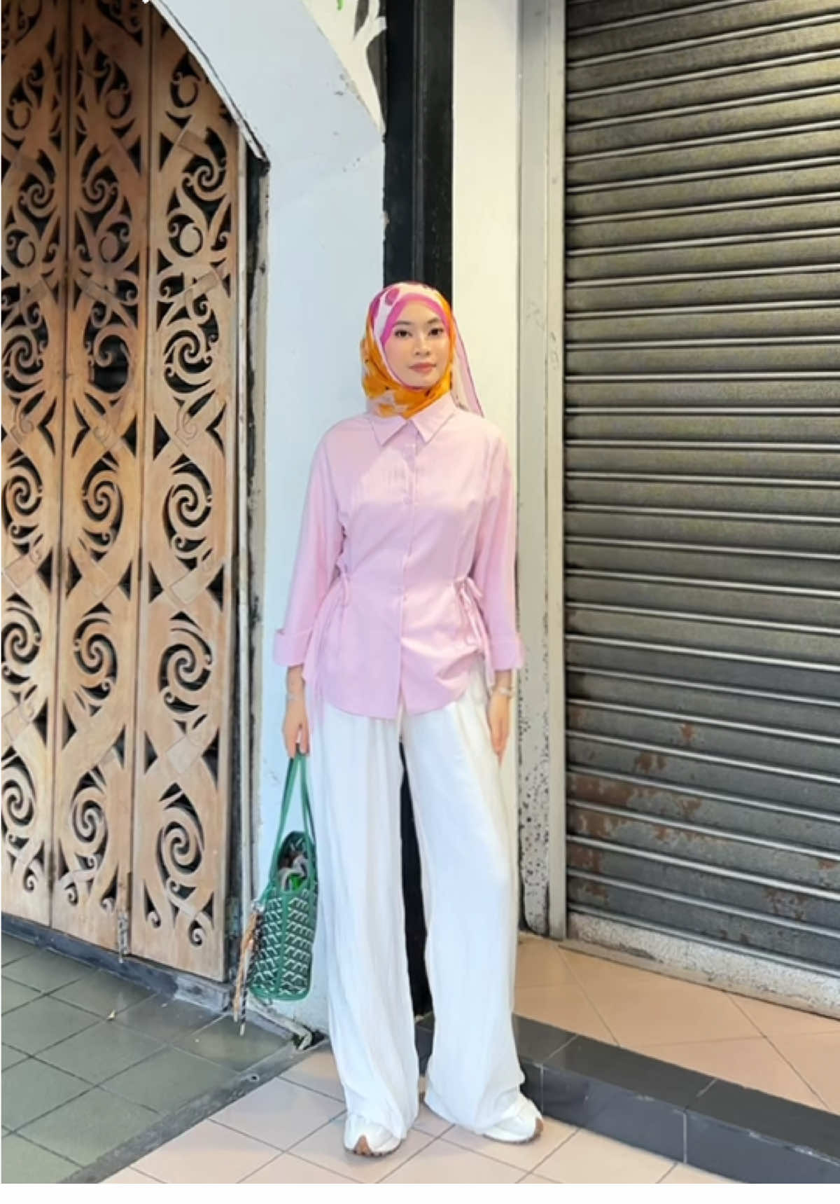 Replying to @𝓐𝓵𝓲𝓪 ♡ Pants: @Dinisaurrr #outfitideas #outfitinspo #womenblouse #topforwomen #koreanblouse 